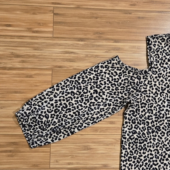 NWOT Michael Kors Leopard Print Cold Shoulder Top - Picture 3 of 6